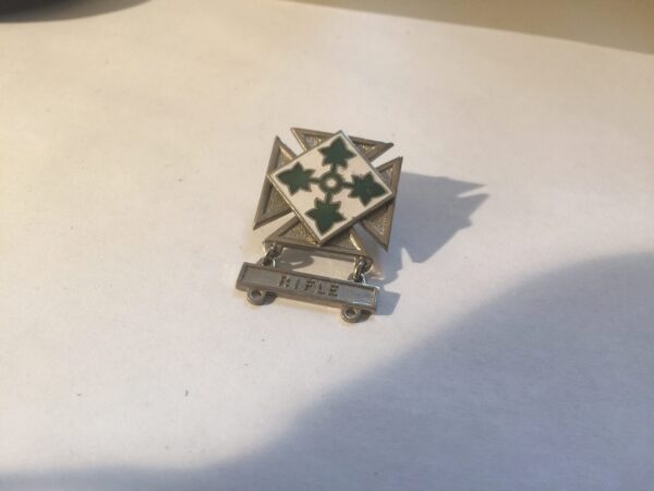 4th Infantry Marksman Badge Pin Rifle Bar