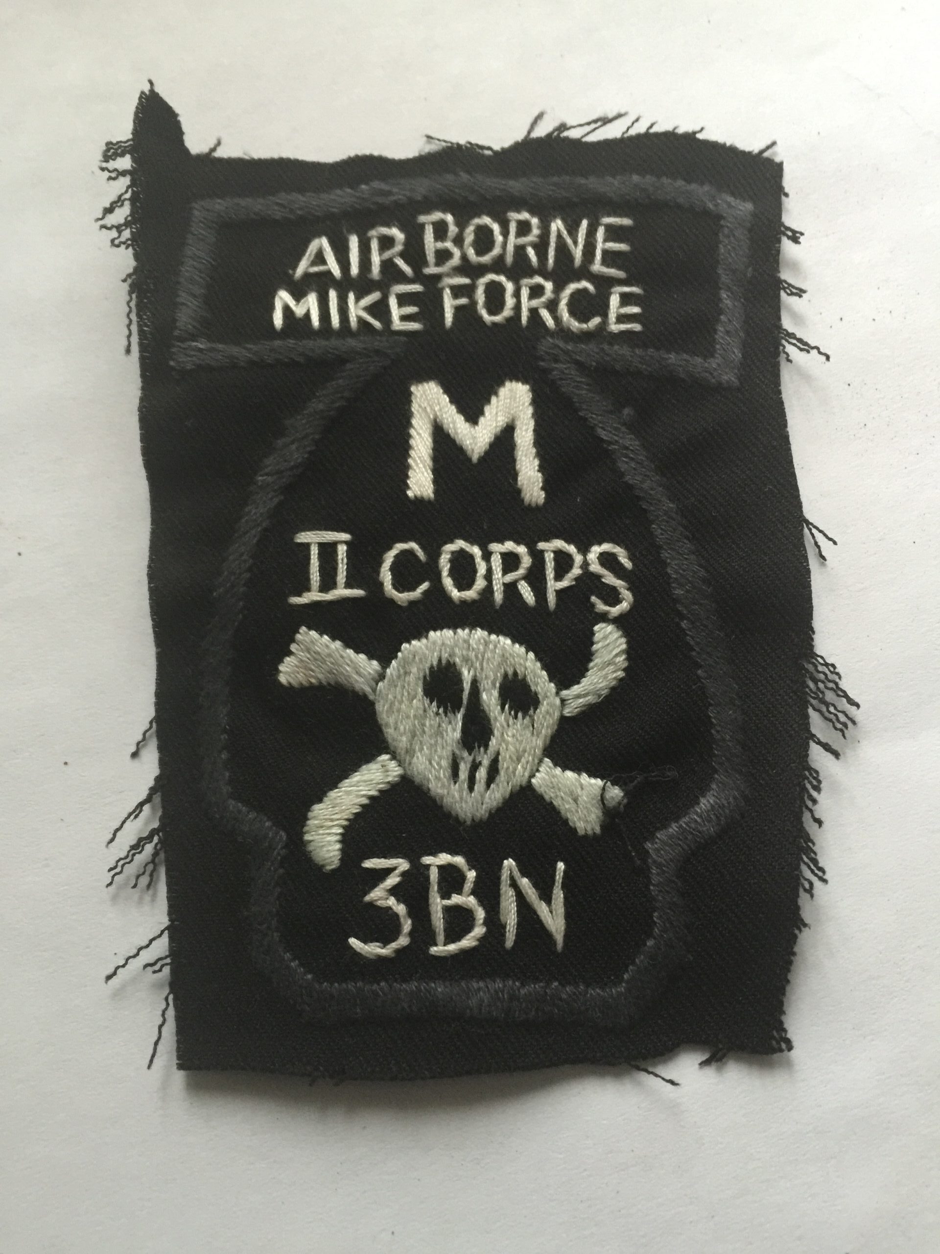MIKE FORCE AIRBORNE RECON 3RD BN - II CORPS RARE PATCH