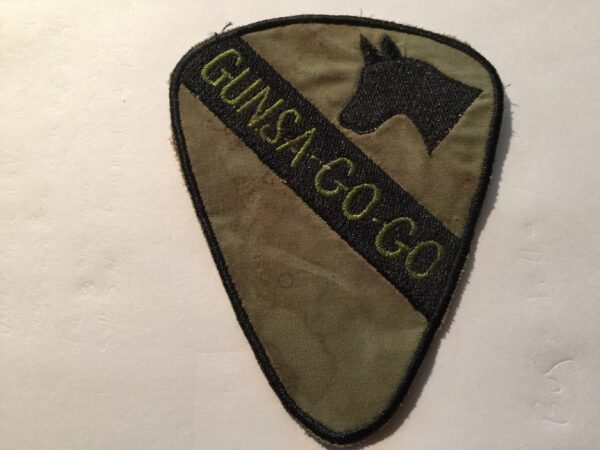 SUBDUED 1st AIR CAVALRY HELICOPTER AMB - GUNSA GO GO Vietnam War